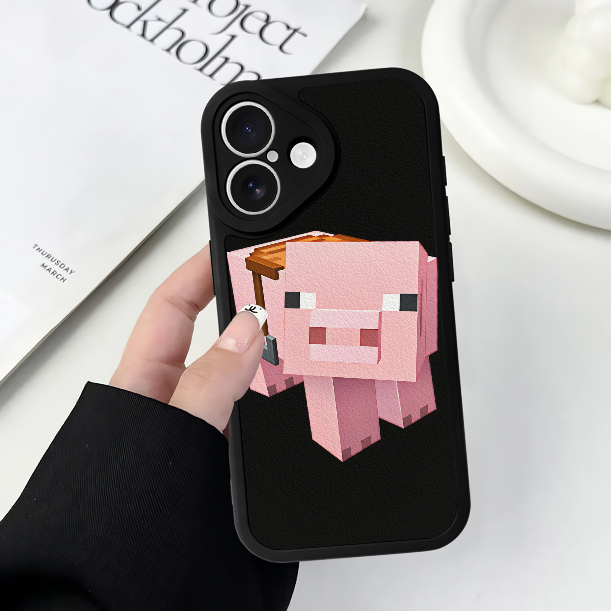 （画像用） マインクラフト ブロックの世界 Minecraft MC Block world 【iPhone 16シリーズ対応】シリコンスマホケース（レザー調） 材質：シリコン